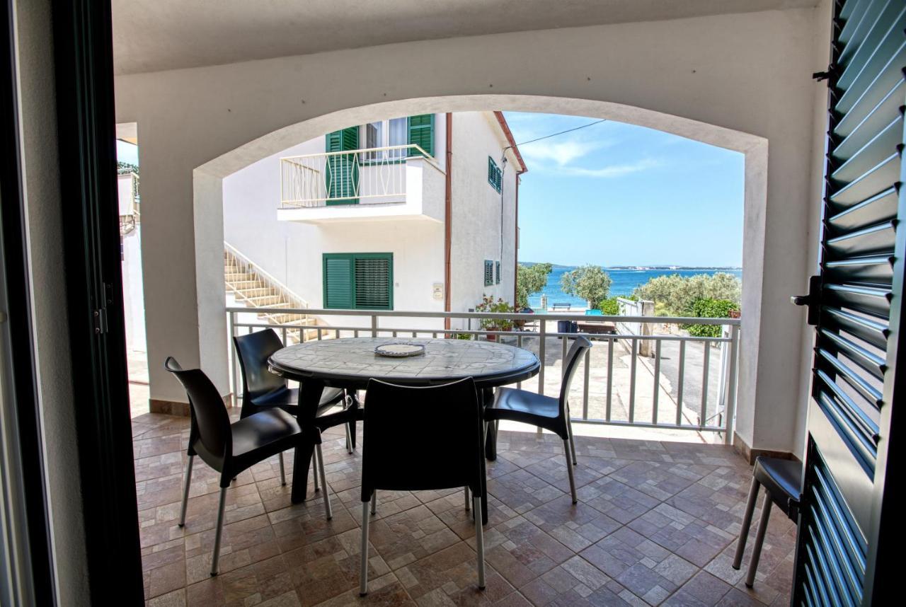 Family Friendly Seaside Apartments Brodarica, Sibenik - 4833 Brodarica  Exteriör bild