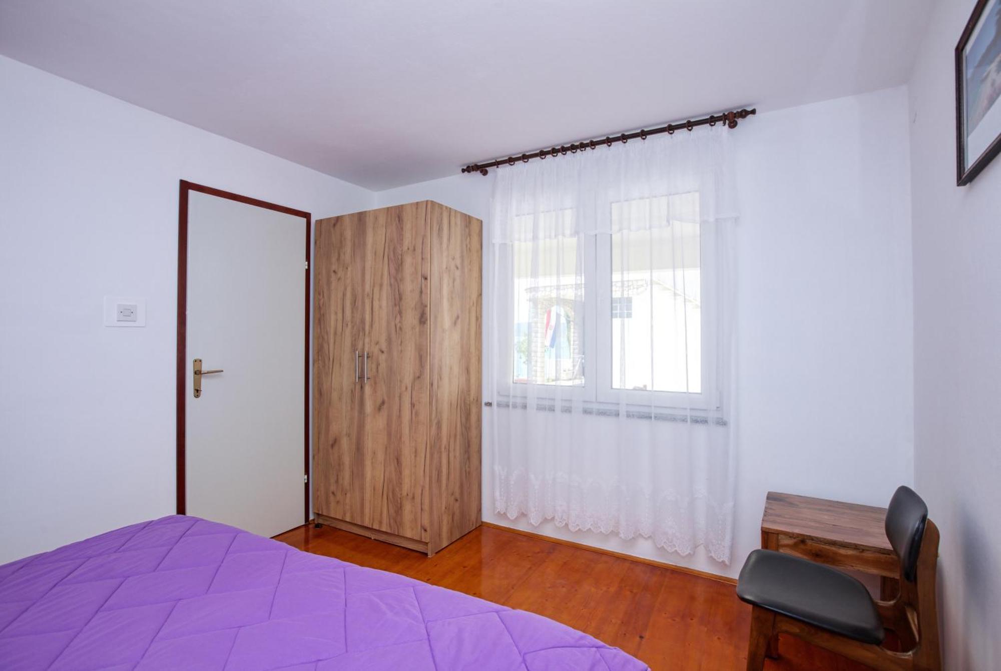 Family Friendly Seaside Apartments Brodarica, Sibenik - 4833 Brodarica  Rum bild