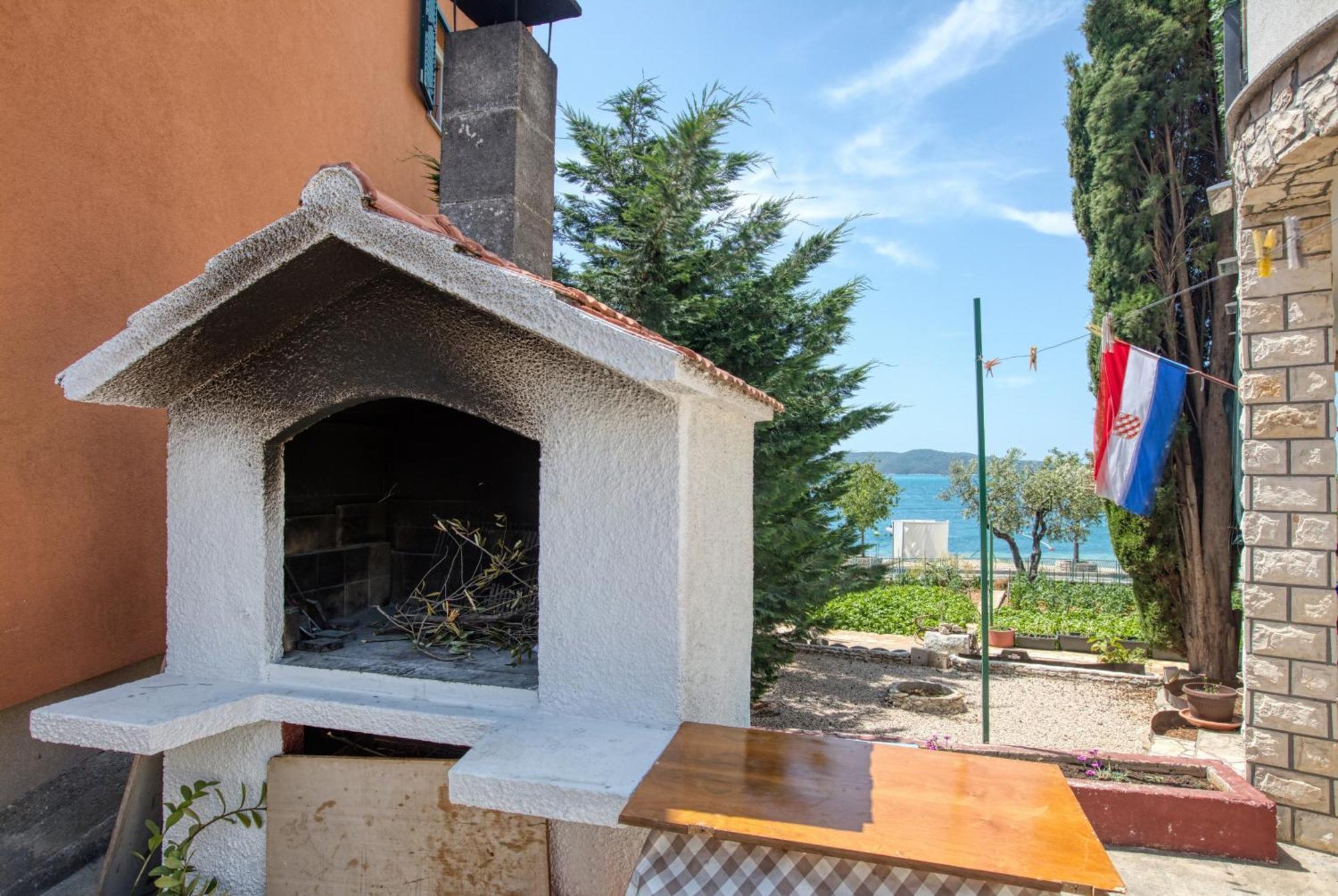 Family Friendly Seaside Apartments Brodarica, Sibenik - 4833 Brodarica  Exteriör bild